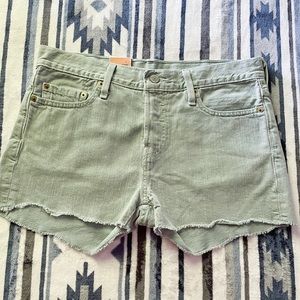 NWT Size 4 Levi 501 Cutoff Shorts
